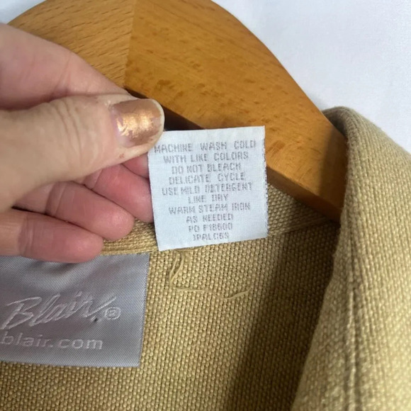 Blair Tan Linen Blend Safari Palm Tree Button Front Long Sleeve Top Size Large - Picture 8 of 9